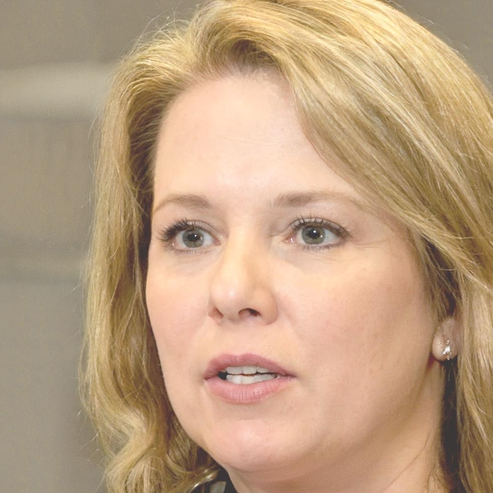 Budget coach sharing insights